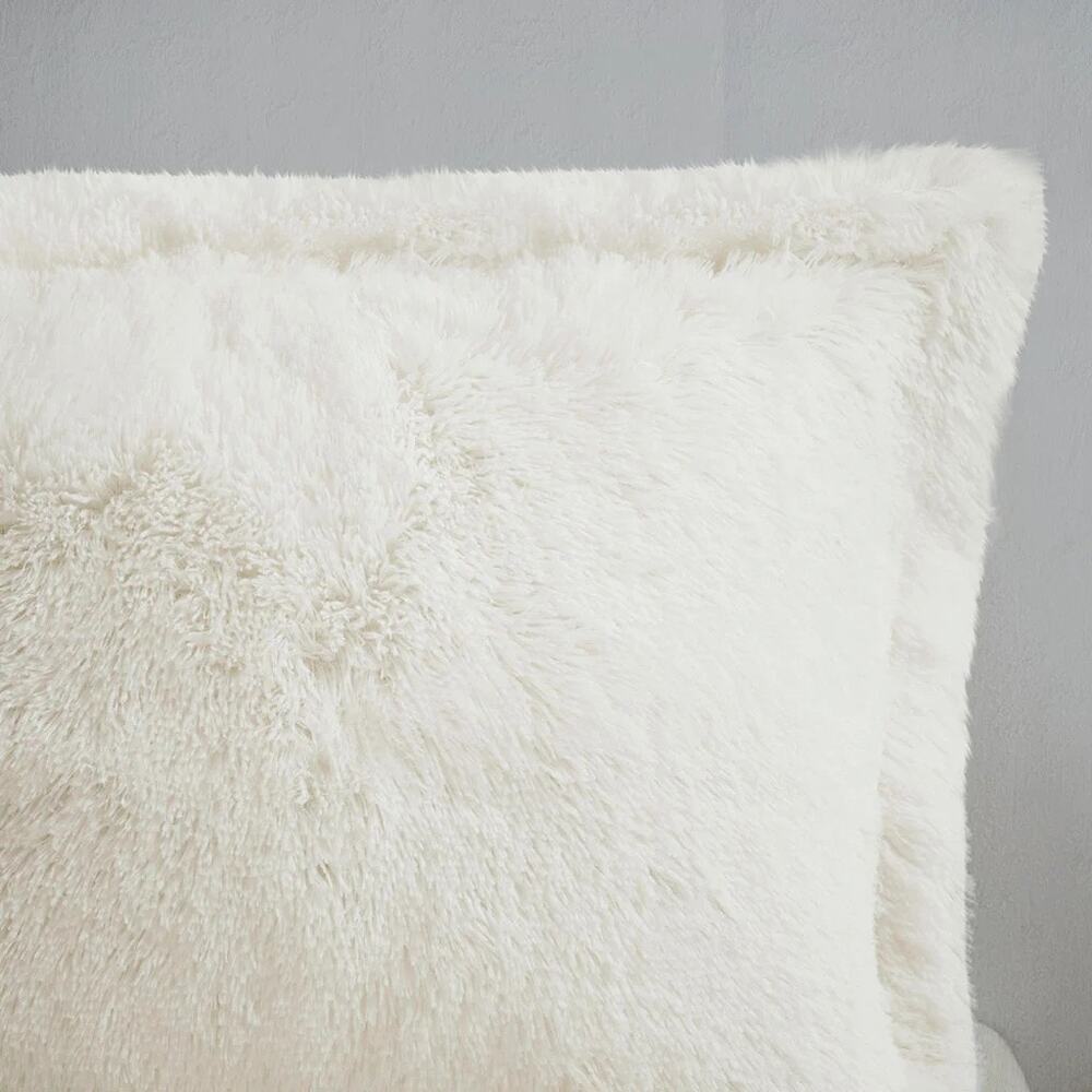 Intelligent Design Faux Fur Shaggy Sham - Excellent Condition